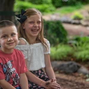 Meet your Posher, Makeala